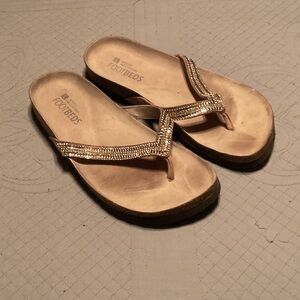 Women's Rose Gold Thong Sandals